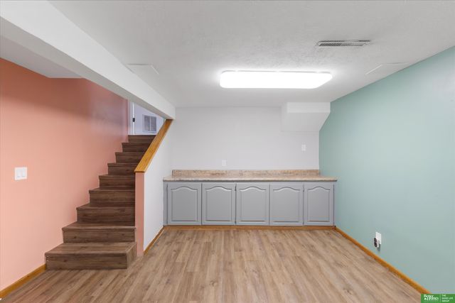 6021 S 109th Avenue Circle, Omaha, NE 68137