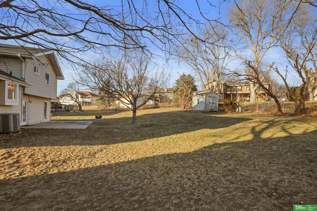 6021 S 109th Avenue Circle, Omaha, NE 68137