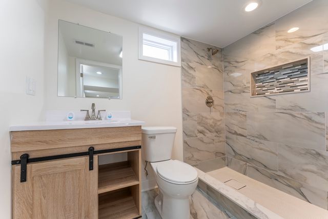 1206 S 16th Avenue A, Maywood, IL 60153