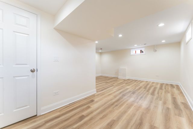 1206 S 16th Avenue A, Maywood, IL 60153