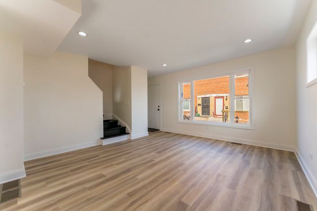 1206 S 16th Avenue A, Maywood, IL 60153