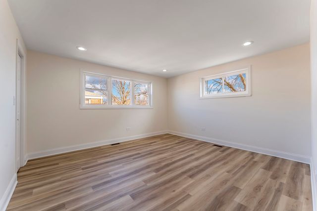 1206 S 16th Avenue A, Maywood, IL 60153