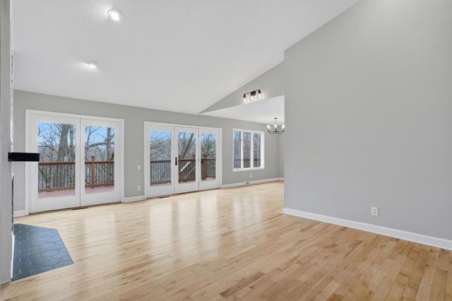 2604 VAIL DR, Columbia, MO 65203