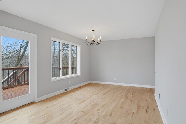 2604 VAIL DR, Columbia, MO 65203