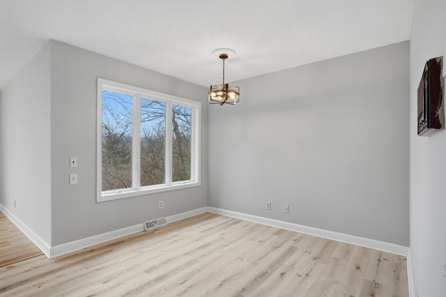 2604 VAIL DR, Columbia, MO 65203