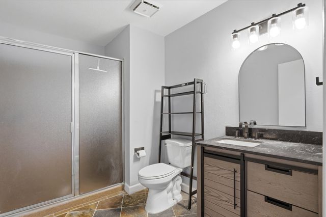 2604 VAIL DR, Columbia, MO 65203