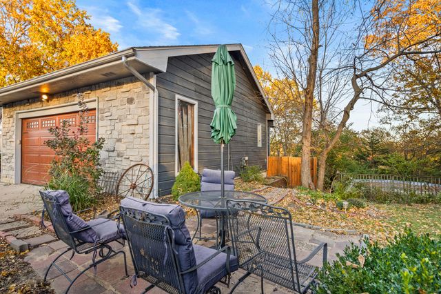 2604 VAIL DR, Columbia, MO 65203