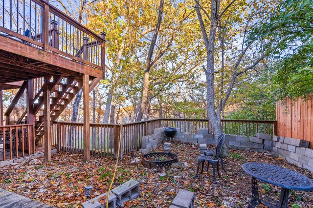 2604 VAIL DR, Columbia, MO 65203