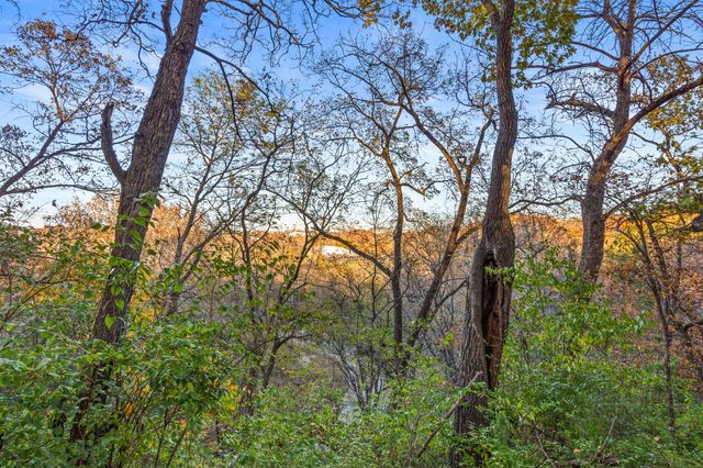 2604 VAIL DR, Columbia, MO 65203