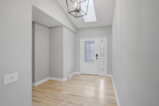 2604 VAIL DR, Columbia, MO 65203