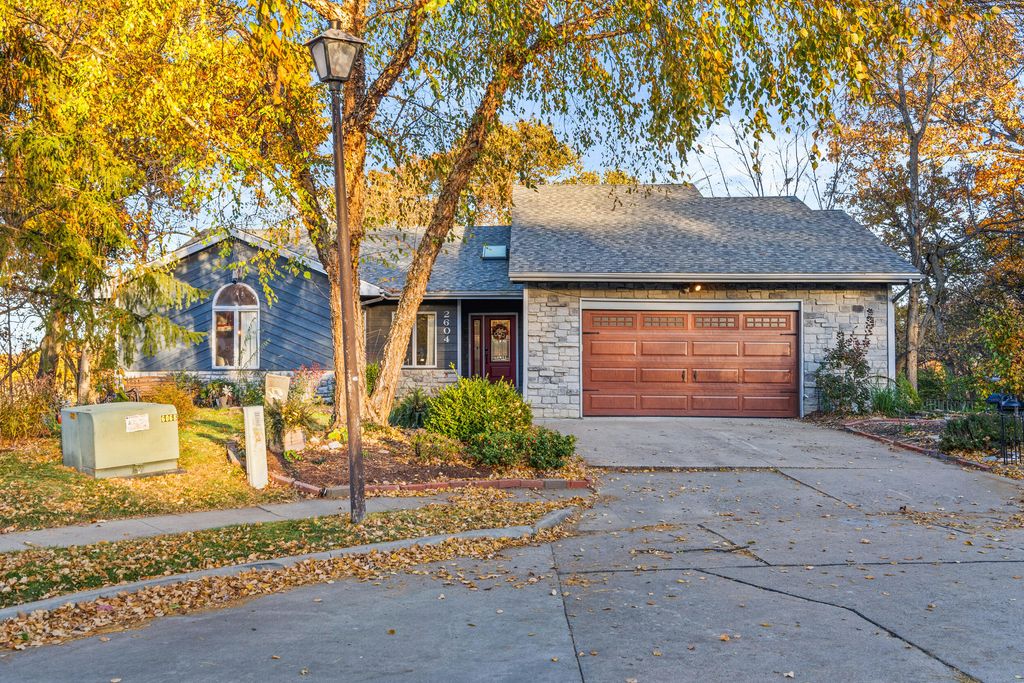 2604 VAIL DR, Columbia, MO 65203