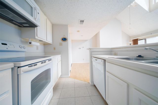 2300 Old Spanish Trail 2095, Houston, TX 77054