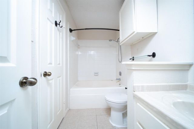 2300 Old Spanish Trail 2095, Houston, TX 77054