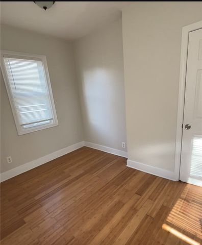 522 CHALKSTONE Avenue, Providence, RI 02909