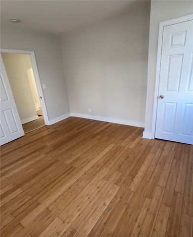 522 CHALKSTONE Avenue, Providence, RI 02909