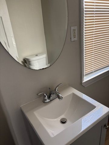 522 CHALKSTONE Avenue, Providence, RI 02909