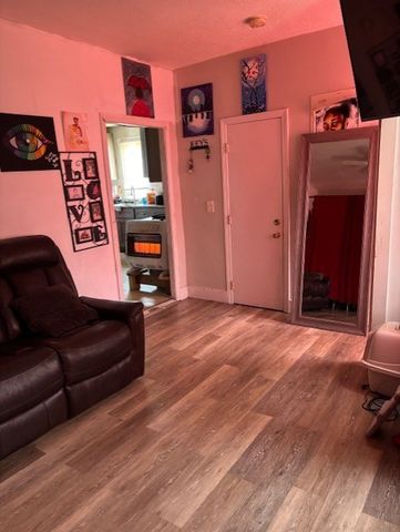 522 CHALKSTONE Avenue, Providence, RI 02909