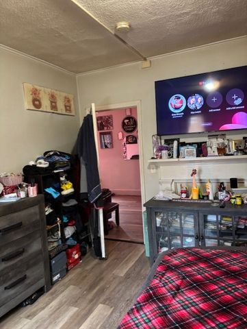 522 CHALKSTONE Avenue, Providence, RI 02909