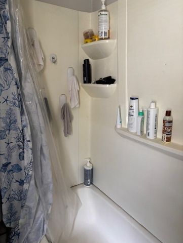 522 CHALKSTONE Avenue, Providence, RI 02909