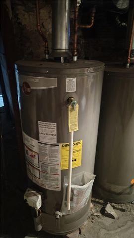 522 CHALKSTONE Avenue, Providence, RI 02909