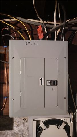 522 CHALKSTONE Avenue, Providence, RI 02909