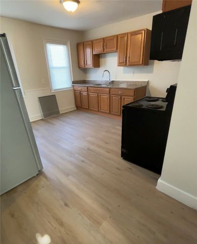 522 CHALKSTONE Avenue, Providence, RI 02909