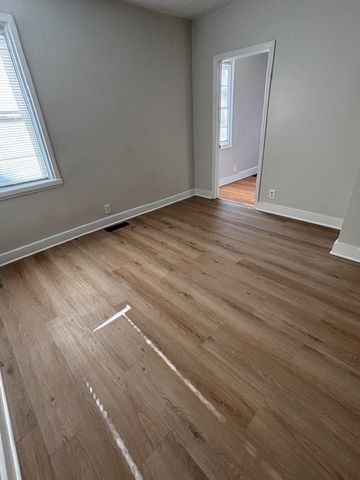 522 CHALKSTONE Avenue, Providence, RI 02909