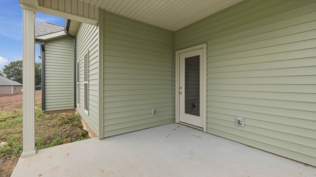 2266 White Ridge Rd, Pelham, TN 37366