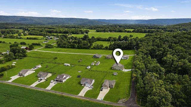 2266 White Ridge Rd, Pelham, TN 37366