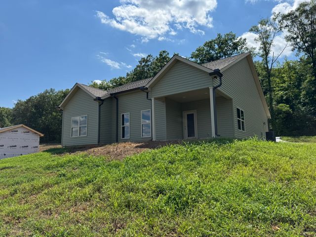 2266 White Ridge Rd, Pelham, TN 37366