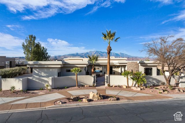 2031 E CLIFF POINT DR, St. George, UT 84790