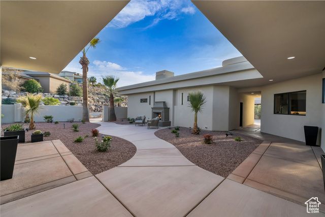 2031 E CLIFF POINT DR, St. George, UT 84790