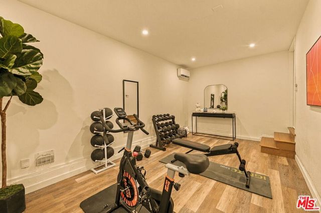 17723 Miranda Street, Encino, CA 91316