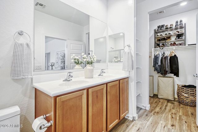 363 W CHASKA Trail, San Tan Valley, AZ 85140