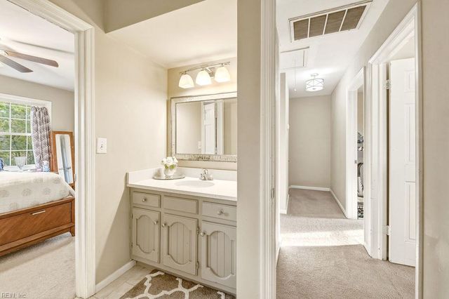 1400 River Birch RN, Chesapeake, VA 23320