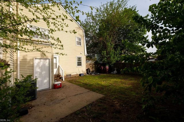 1400 River Birch RN, Chesapeake, VA 23320