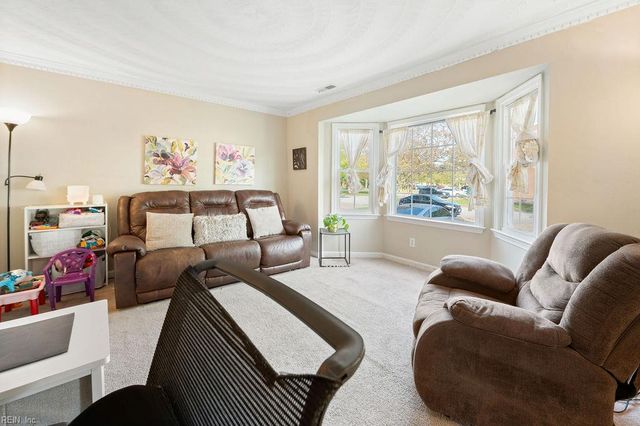 1400 River Birch RN, Chesapeake, VA 23320