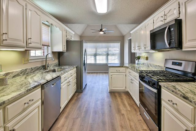 366 KINGS DR, Atoka, TN 38004