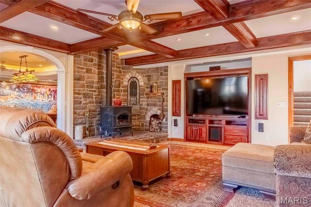 29061 State Highway Y, Jonesburg, MO 63351