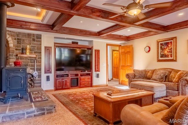 29061 State Highway Y, Jonesburg, MO 63351