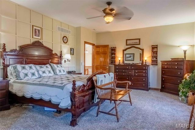 29061 State Highway Y, Jonesburg, MO 63351