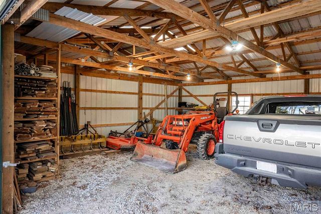 29061 State Highway Y, Jonesburg, MO 63351