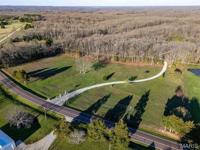29061 State Highway Y, Jonesburg, MO 63351