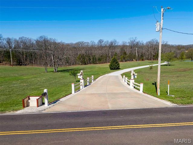 29061 State Highway Y, Jonesburg, MO 63351