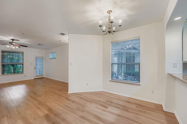 1310 Parmer LN 902, Austin, TX 78727