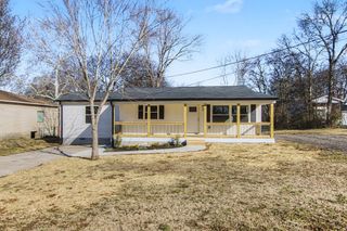 206 Moreland Ave, Shelbyville, TN 37160