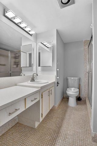 4022 Hythe B, Boca Raton, FL 33434