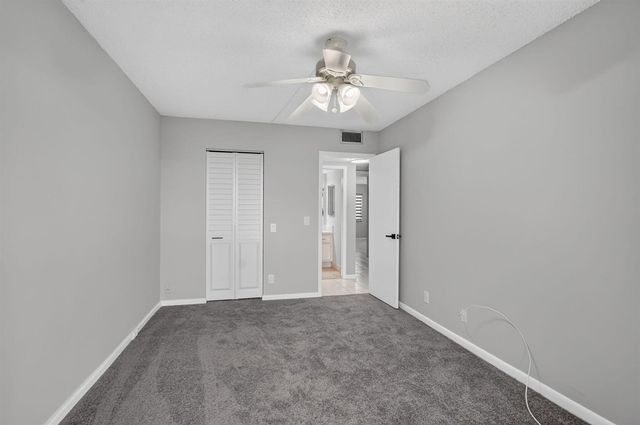 4022 Hythe B, Boca Raton, FL 33434