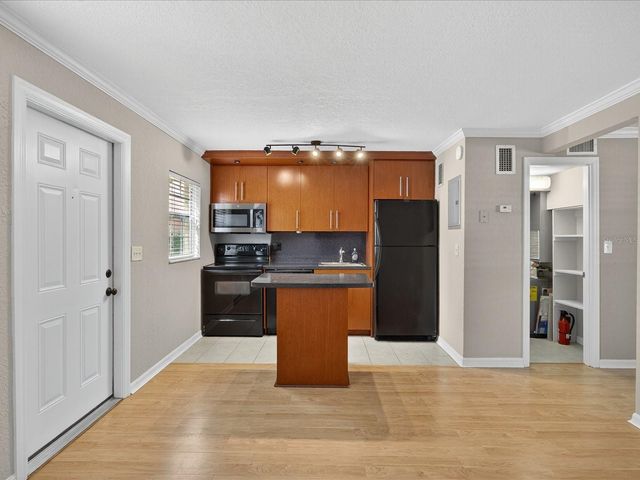 2507 E CENTRAL BOULEVARD 21, Orlando, FL 32803