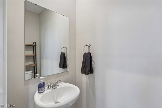 12502 Challenge Way, Columbia Station, OH 44028